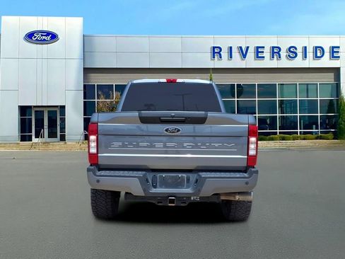 Used 2022 Ford F250 XLT w/ Black Appearance Package AWD/4WD image 6