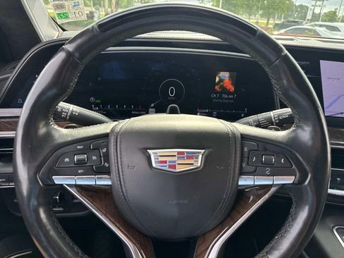 Used 2022 Cadillac Escalade Sport Platinum AWD/4WD image 32