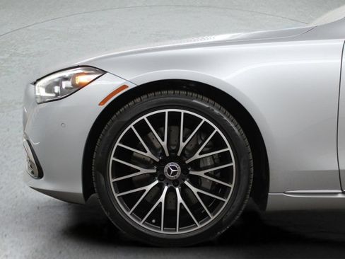Used 2022 Mercedes-Benz S 580 4MATIC Sedan image 6
