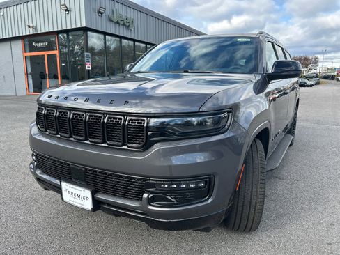 New 2025 Jeep Wagoneer L Series II w/ Premium Group I image 21