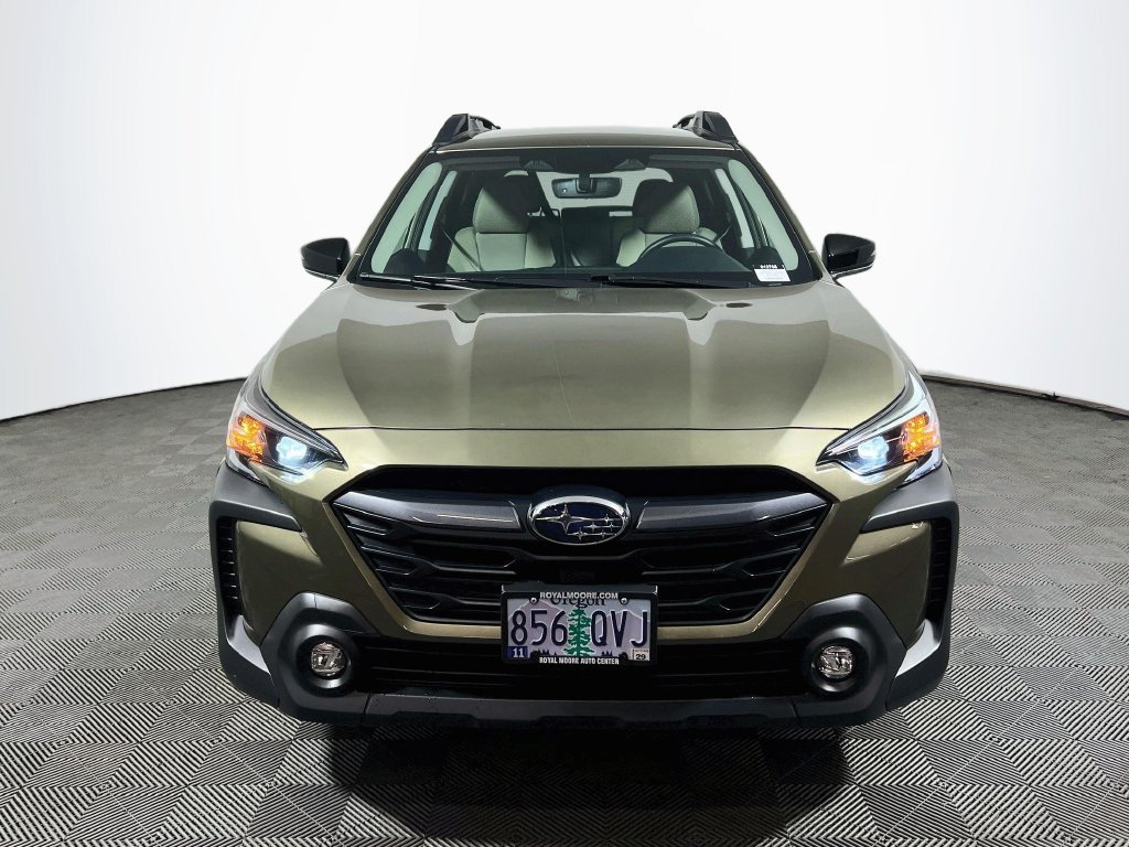 Certified 2025 Subaru Outback Premium AWD/4WD image 2