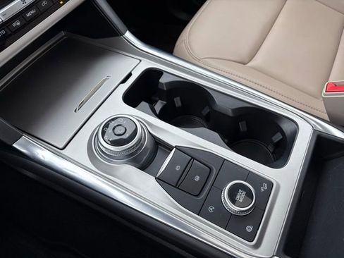 Used 2023 Ford Explorer XLT w/ Equipment Group 202A image 34