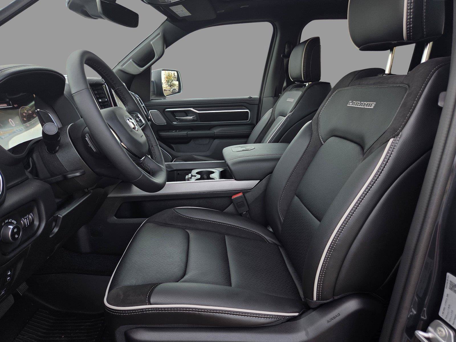 New 2027 RAM 1500 Laramie w/ Night Edition AWD/4WD image 17