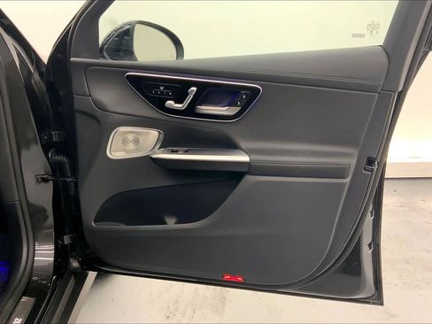 Certified 2023 Mercedes-Benz GLC 300 image 10