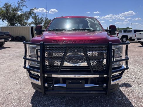 Used 2017 Ford F250 Lariat w/ Lariat Value Package AWD/4WD image 9