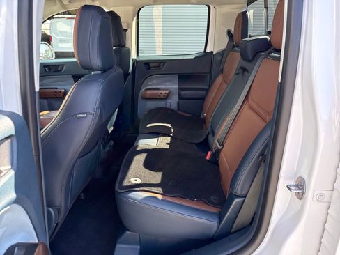 Certified 2024 Ford Maverick Lariat image 25