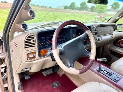 Used 1997 Chevrolet Silverado 1500 2WD Extended Cab w/ Preferred Equipment Group 2 image 20