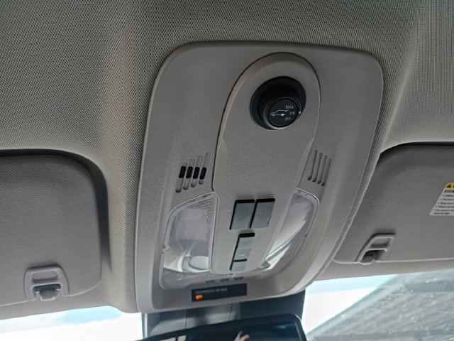 Used 2015 GMC Terrain SLT w/ Safety Package FWD image 7