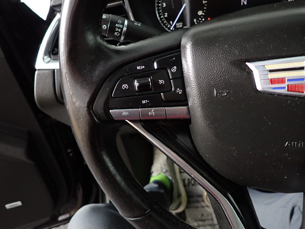 Used 2020 Cadillac XT6 Premium Luxury FWD image 30