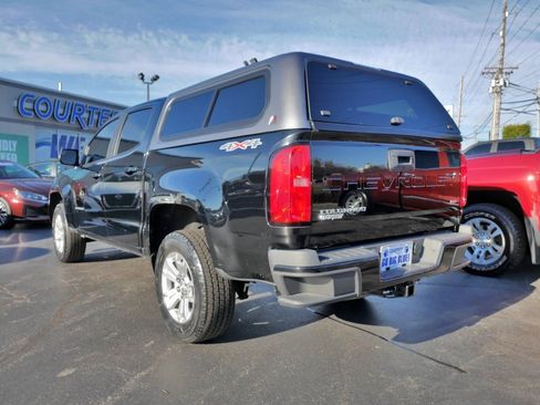 Used 2022 Chevrolet Colorado LT w/ LT Convenience Package image 8