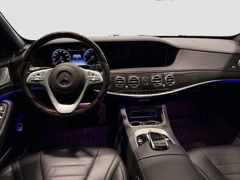 Used 2018 Mercedes-Benz S 560 4MATIC Sedan image 22