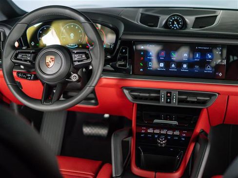 New 2026 Porsche Cayenne Coupe image 4