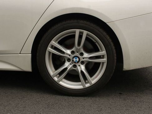 Used 2016 BMW 328i Sedan w/ M Sport Package RWD image 10