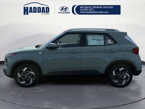 New 2026 Hyundai Venue SEL FWD image 2