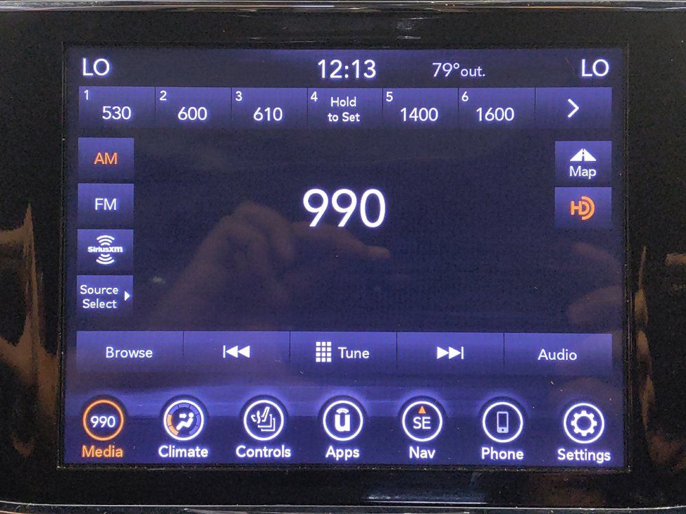 Used 2021 Jeep Grand Cherokee Laredo X RWD image 25