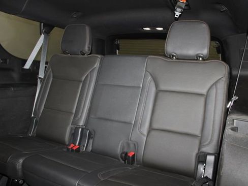 Used 2021 Chevrolet Suburban High Country AWD/4WD image 9