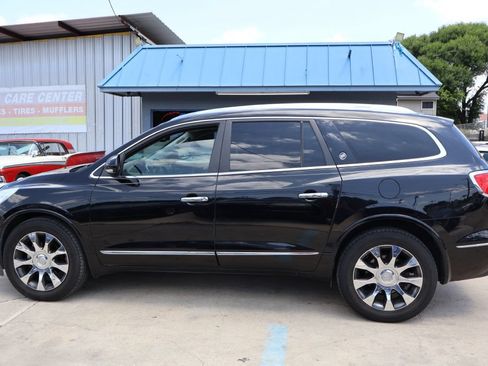 Used 2017 Buick Enclave Premium w/ Enclave Sport Touring Edition FWD image 4