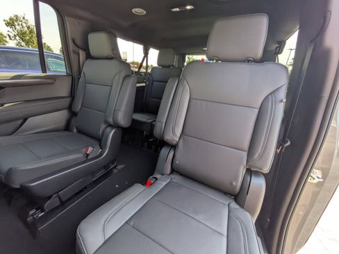 New 2026 Chevrolet Suburban LT w/ Comfort Package RWD image 10