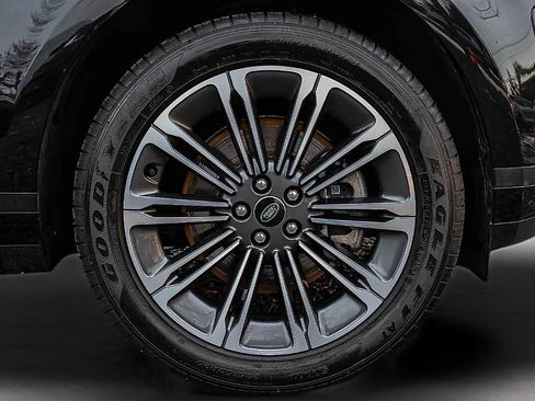 Used 2024 Land Rover Range Rover Evoque S AWD/4WD image 26