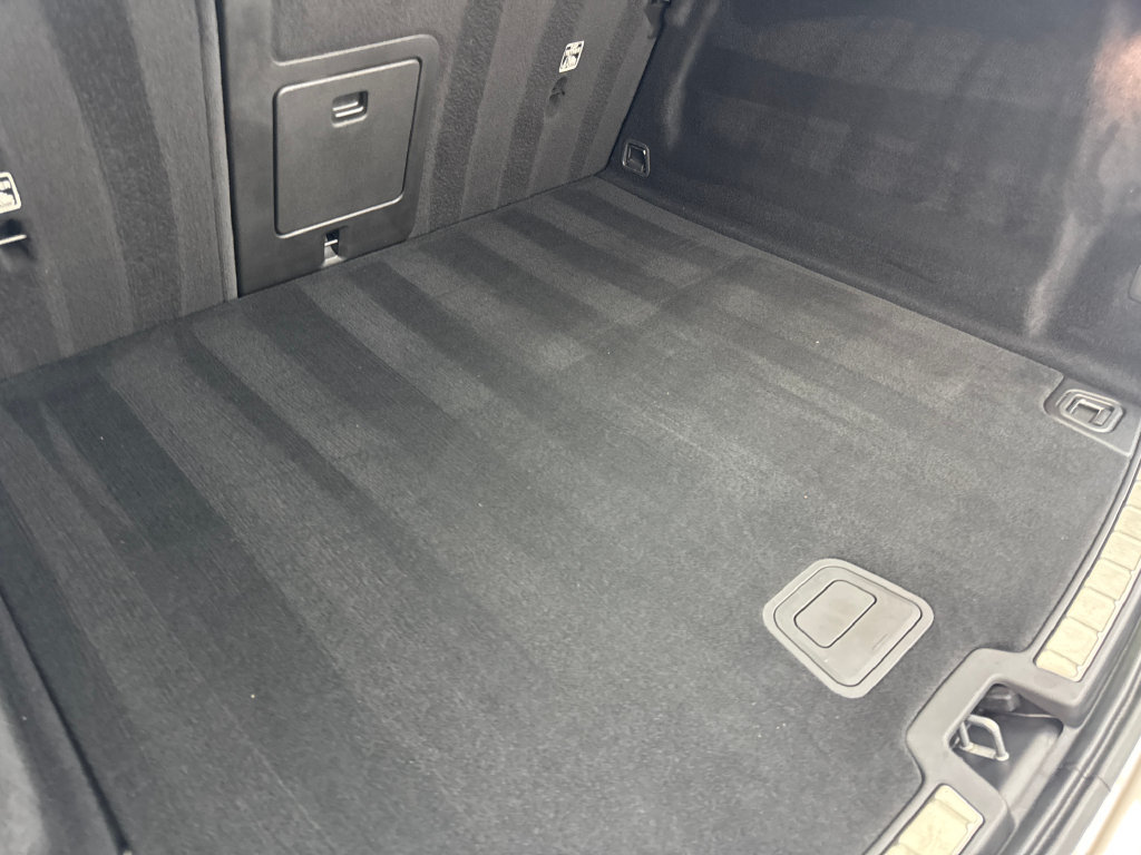 Used 2023 Volvo XC60 B5 Plus FWD image 83