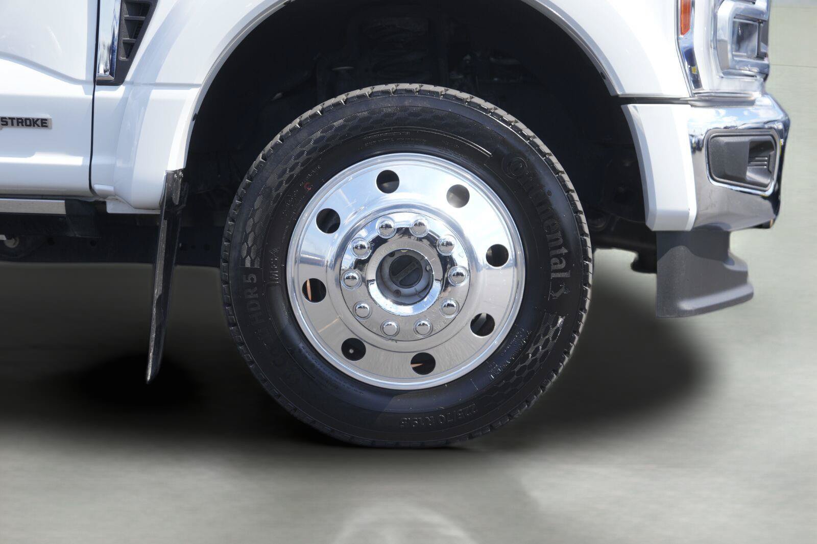 Used 2023 Ford F450 Lariat w/ Camper Package AWD/4WD image 4