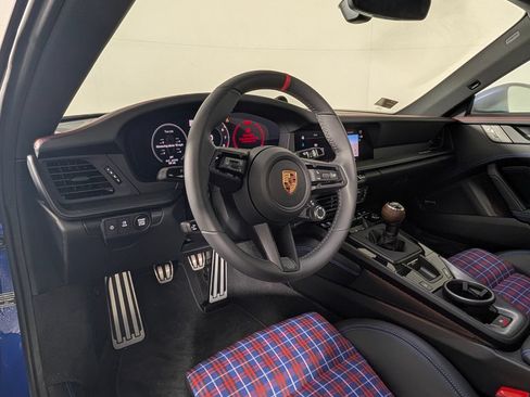 Used 2026 Porsche 911 Carrera T RWD image 4