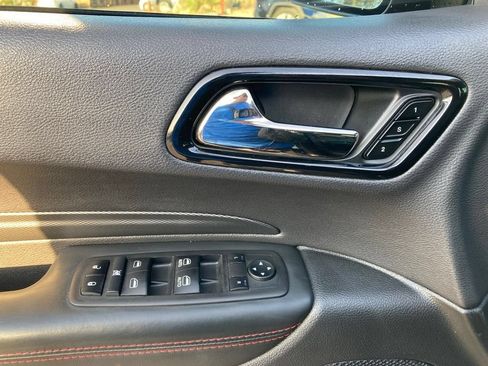 Used 2024 Dodge Durango GT RWD image 12