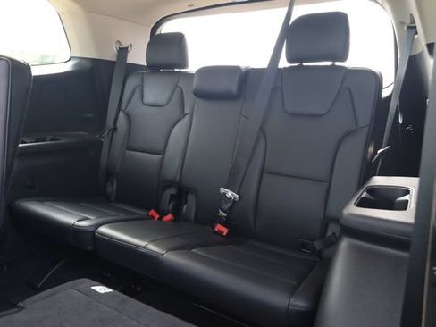 Used 2025 Kia Telluride S FWD image 24