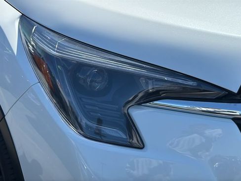 Certified 2025 Subaru Ascent Touring w/ Popular Package #2 AWD/4WD image 8