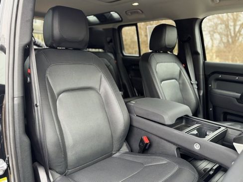 Certified 2023 Land Rover Defender 110 X-Dynamic SE image 21