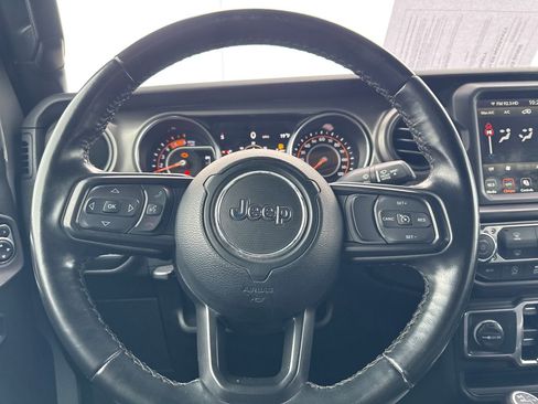 Used 2022 Jeep Wrangler Unlimited Sport image 17