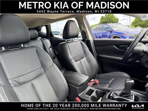 Used 2022 Nissan Rogue Sport SL w/ Premium Package AWD/4WD image 39