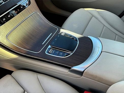 Certified 2022 Mercedes-Benz GLC 300 4MATIC image 20