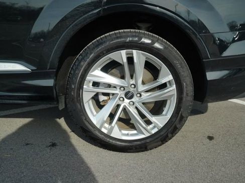 Used 2023 Audi Q7 2.0T Premium w/ Convenience Package image 37