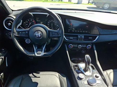 Used 2022 Alfa Romeo Giulia Sprint AWD/4WD image 11