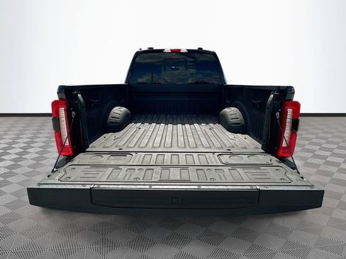 Used 2023 Ford F250 Lariat w/ Lariat Ultimate Package AWD/4WD image 26