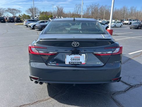 Used 2026 Toyota Camry SE image 18