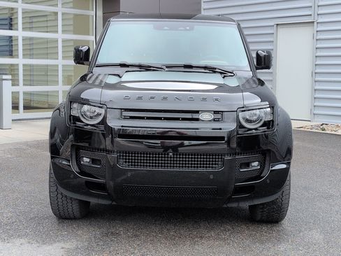 Used 2025 Land Rover Defender 130 X image 2
