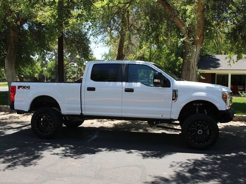 Used 2019 Ford F250 XL w/ STX Appearance Package AWD/4WD image 3