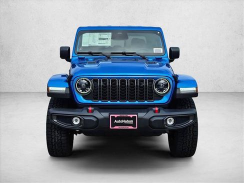 New 2026 Jeep Gladiator Rubicon w/ Steel Power Dome Hood Package AWD/4WD image 5