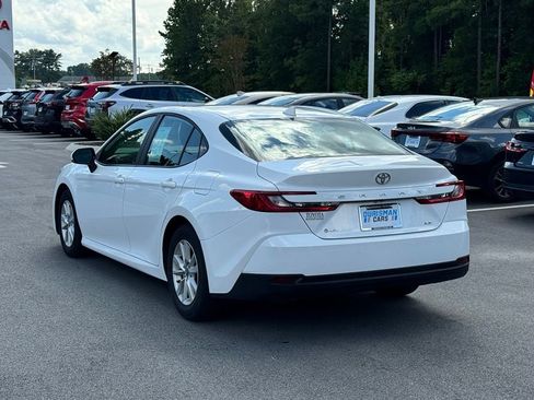 Used 2025 Toyota Camry LE FWD image 6