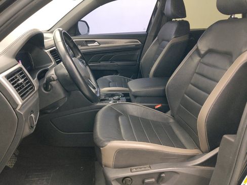 Used 2020 Volkswagen Atlas Cross Sport SEL Premium AWD/4WD image 17