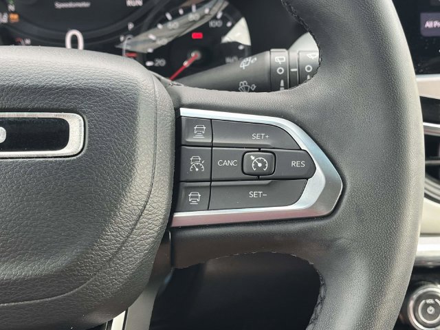 Used 2023 Jeep Compass Limited AWD/4WD image 27
