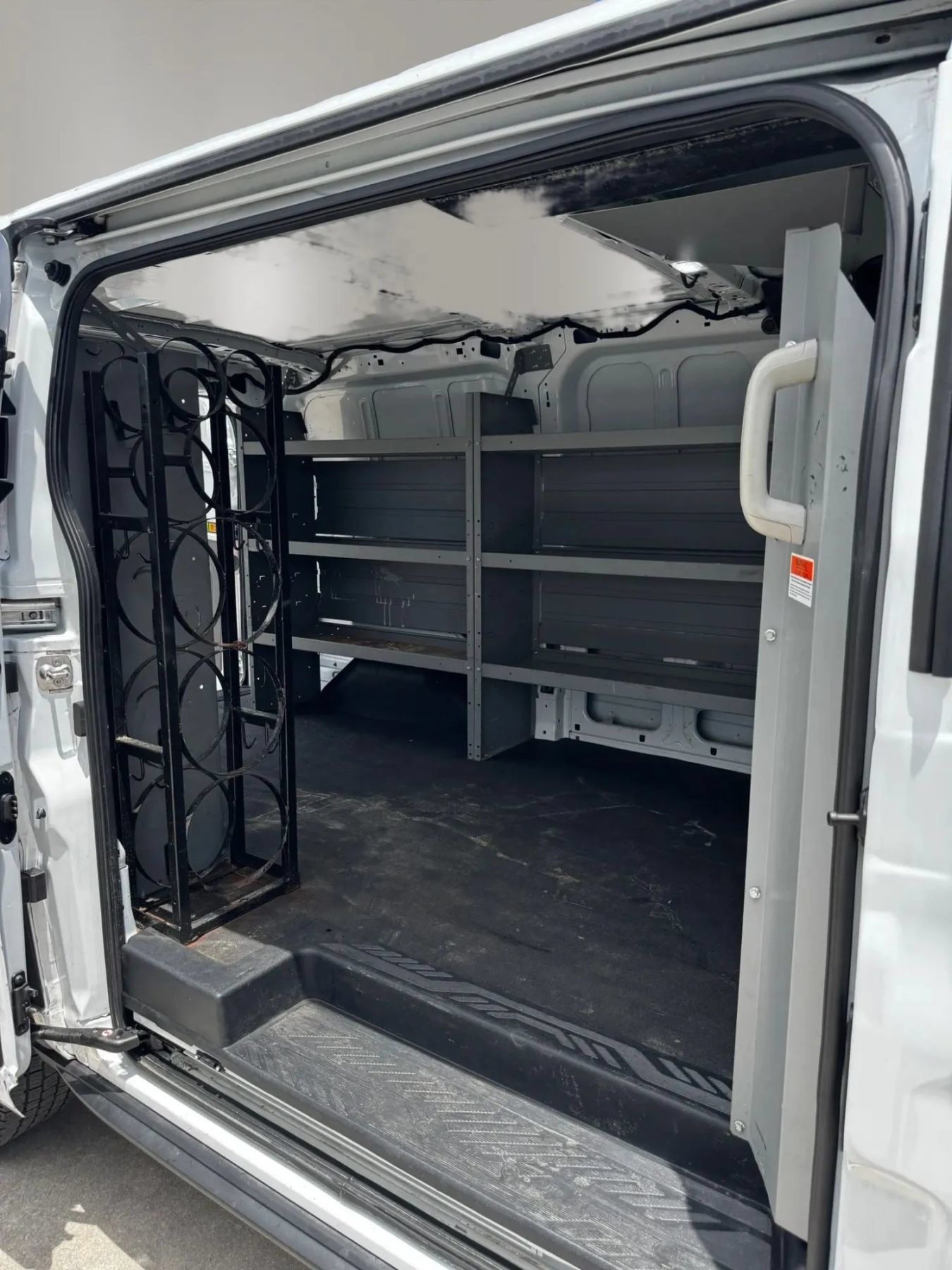 Used 2020 Ford Transit 150 Low Roof RWD image 21