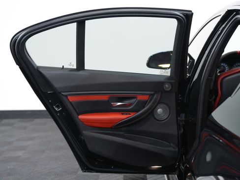 Used 2018 BMW M3 Coupe w/ Competition Package image 27