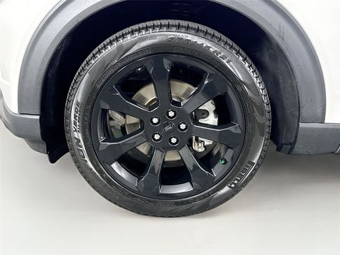 Used 2023 Ford Explorer ST-Line w/ Class IV Trailer Tow Package RWD image 44