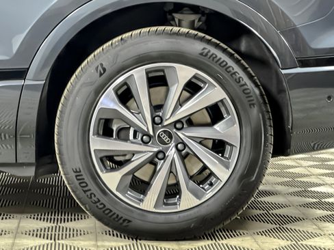 New 2025 Audi Q6 e-tron Premium Plus image 23