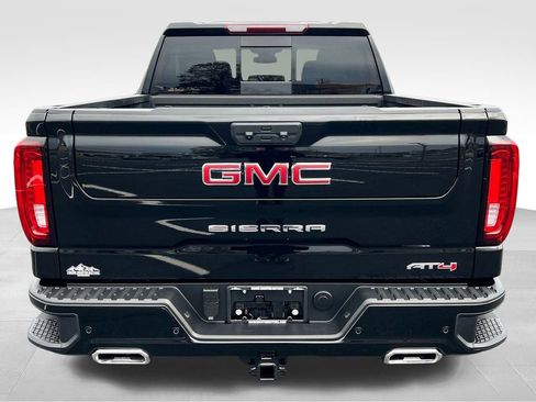 Used 2025 GMC Sierra 1500 AT4 w/ AT4 Preferred Package image 9
