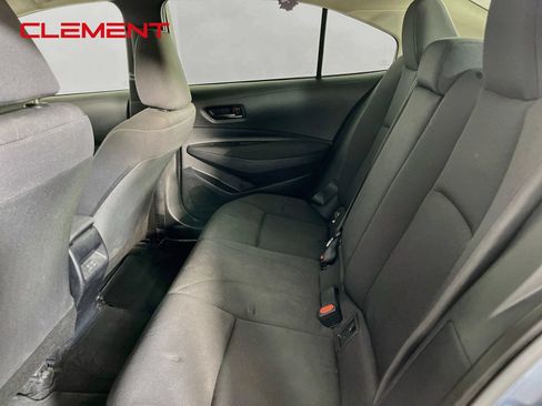 Used 2025 Toyota Corolla LE FWD image 25