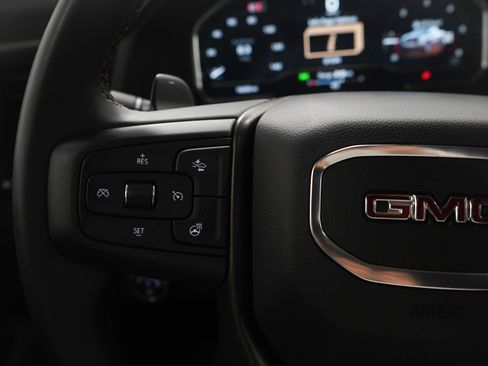 Used 2025 GMC Sierra 1500 AT4 w/ AT4 Premium Package image 26